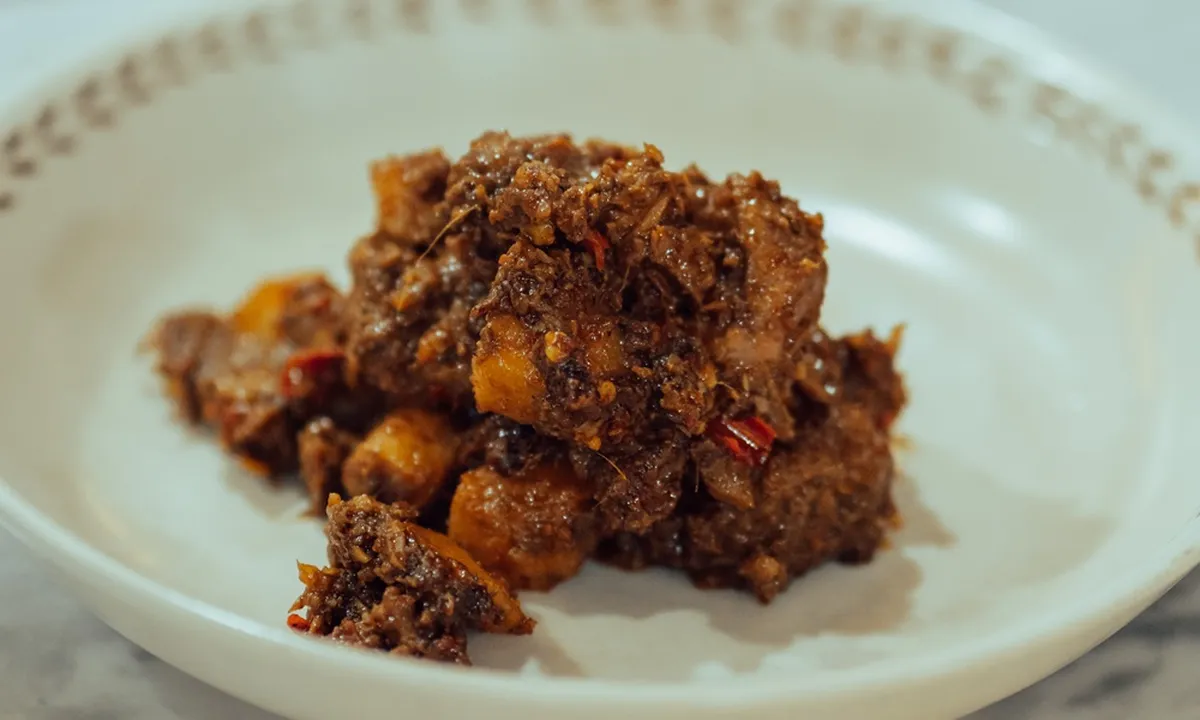 Cara Memasak Rendang agar Daging Empuk dan Santan Tidak Pecah, Tips Sajian Matang Sempurna