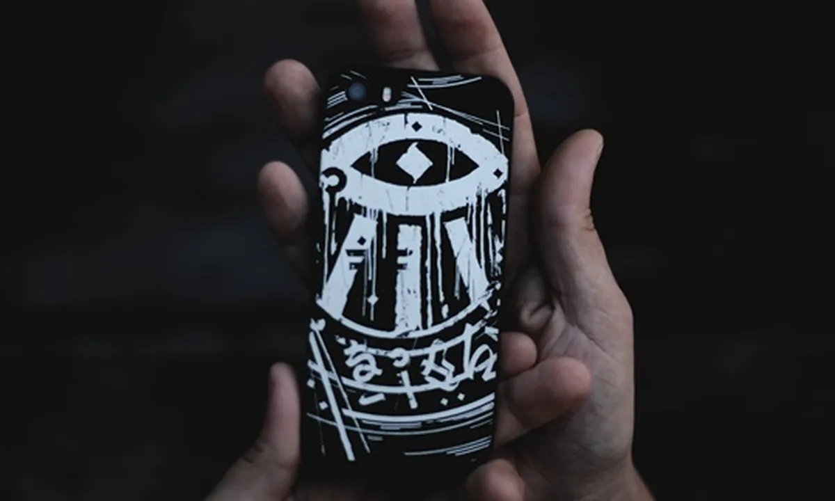 6 Cara Membuat Casing HP dengan Mudah dan Murah Agar Terlihat Trendi