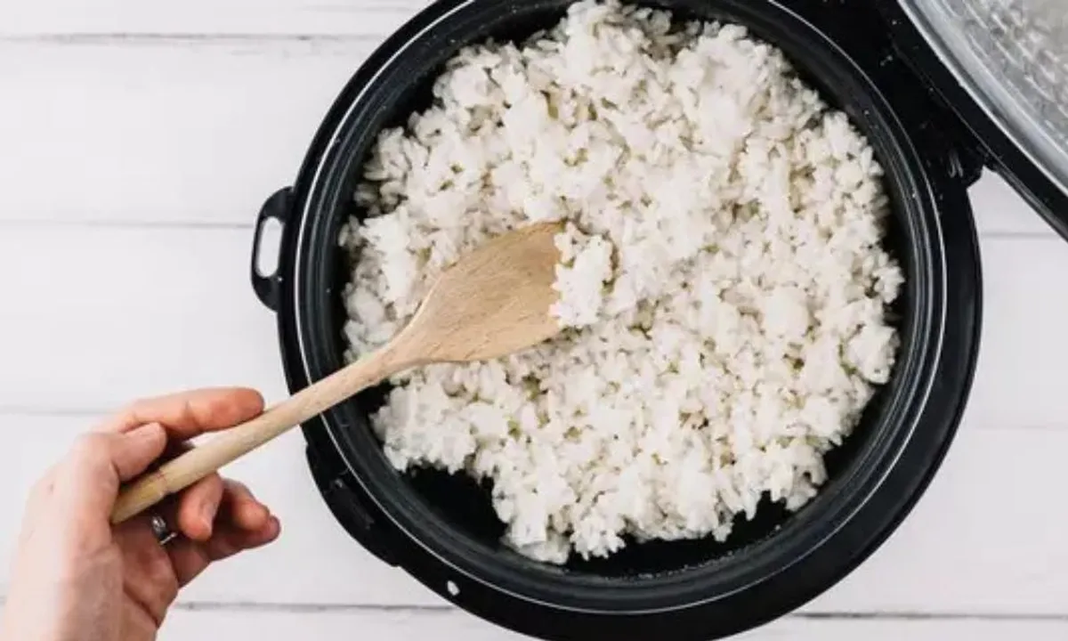 Cara Menanak Nasi dengan Bawang Putih untuk Jaga Kolesterol
