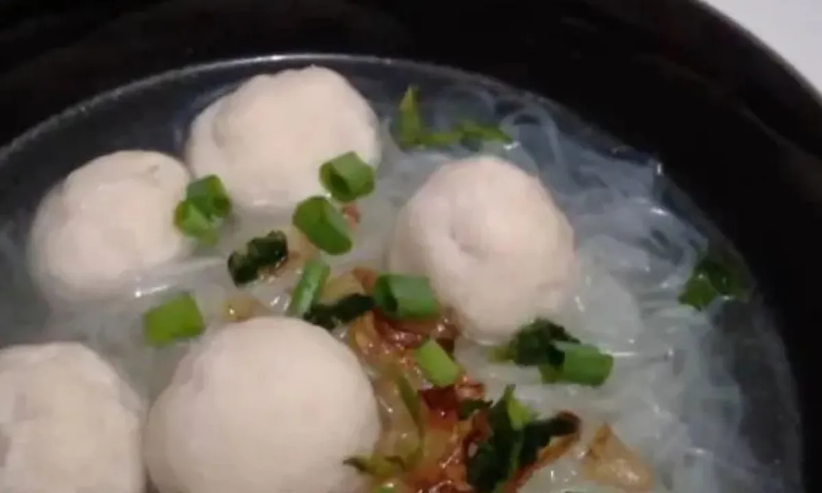 Cara Mencetak Bakso Lebih Cepat dan Tetap Bulat Sempurna Tanpa Menggunakan Sendok