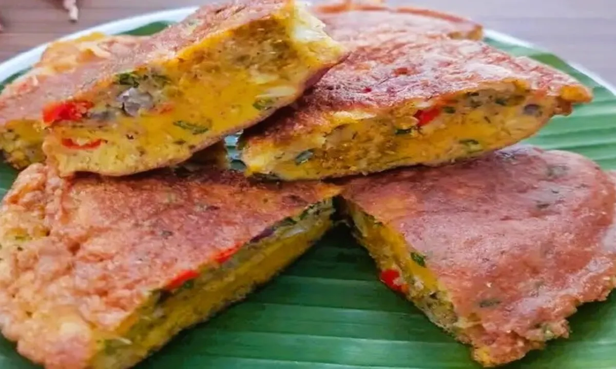 Cara Menggoreng Telur Dadar Tebal yang Renyah dan Minim Minyak
