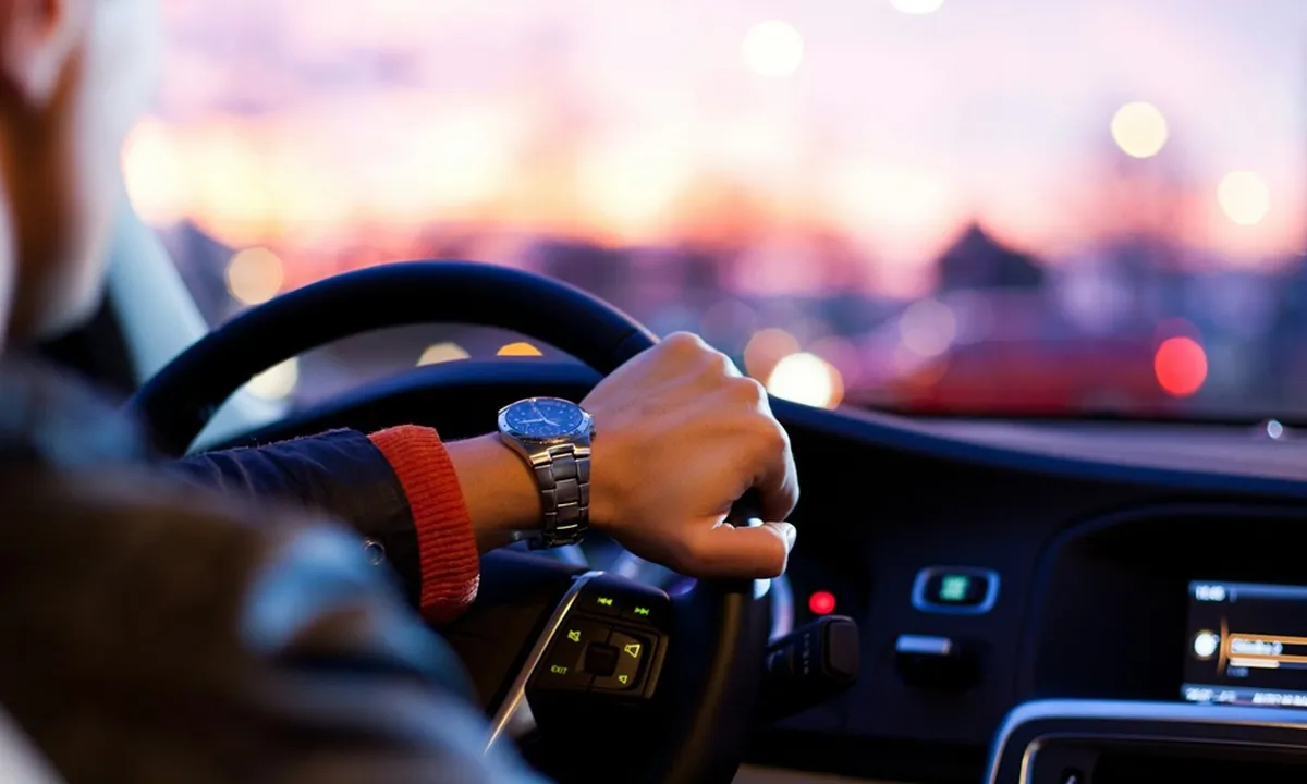Cara Menggunakan Kopling Mobil di Tanjakan dan Jalan Macet