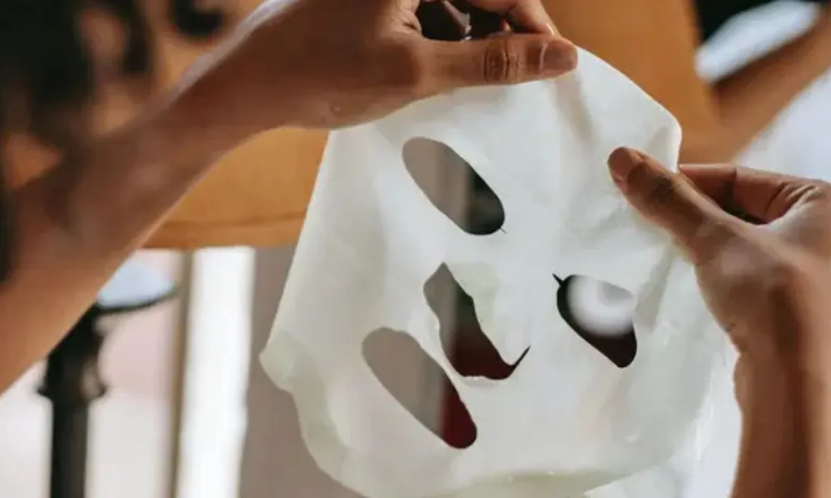 Cara Menggunakan Sheet Mask untuk Dapatkan Hasil Maksimal yang Mengagumkan