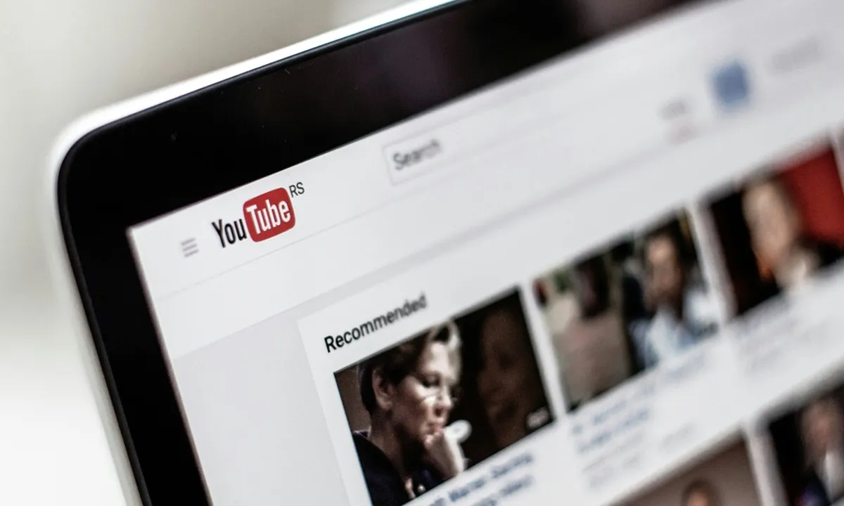 Cara Minimize YouTube di HP Agar Tetap Memutar di Latar Belakang