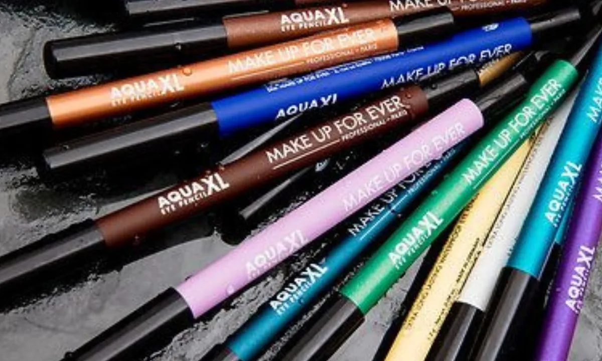 Cara Praktis Mengatasi Eyeliner Pudar, Hanya Butuh Korek Api