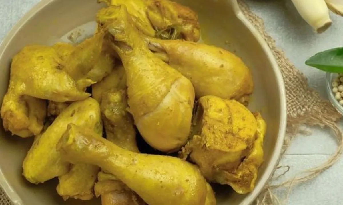 Cara Ungkep Ayam Agar Empuk dan Gurih Hanya dengan 1 Bahan Ajaib