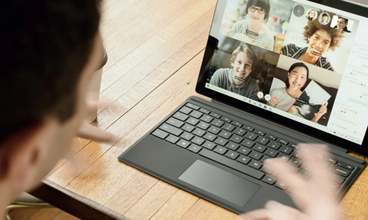 Cara Zoom di Laptop Lengkap dengan Download dan Akses, Mudah Banget