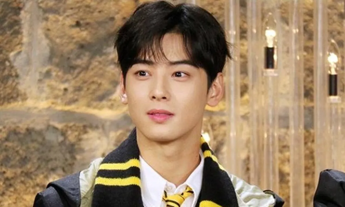 Cha Eun Woo Akui Pernah Pacaran Sekali Sebelum Debut Jadi Bintang K-Pop