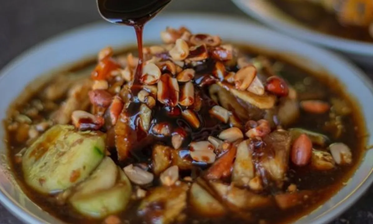 Cicipi Kesegaran Rujak Aceh, Kuliner Khas yang Punya Rasa Unik