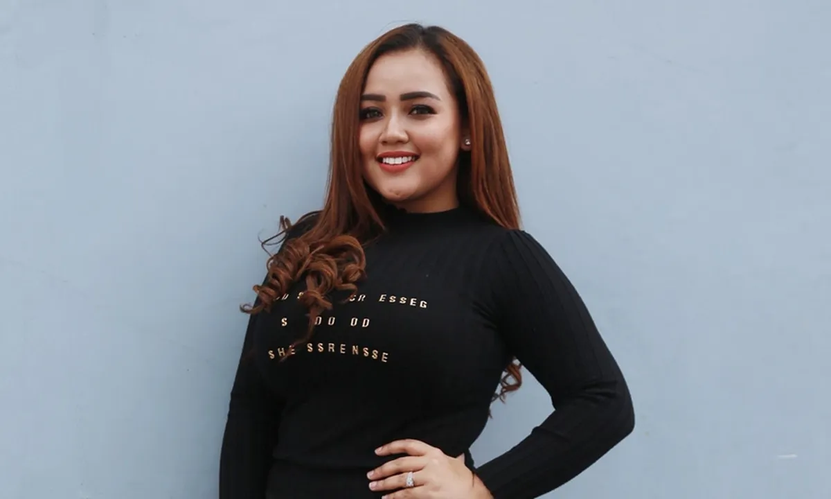 Clara Gopa Akui Dirinya Tidak Operasi Payudara di Kapanlagi On Air, Ini Buktinya!