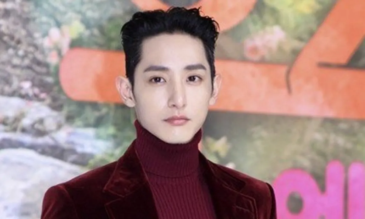 Comeback Drama Setelah Wamil, Lee Soo Hyuk Perankan 2 Karakter Berbeda di 'BORN AGAIN'