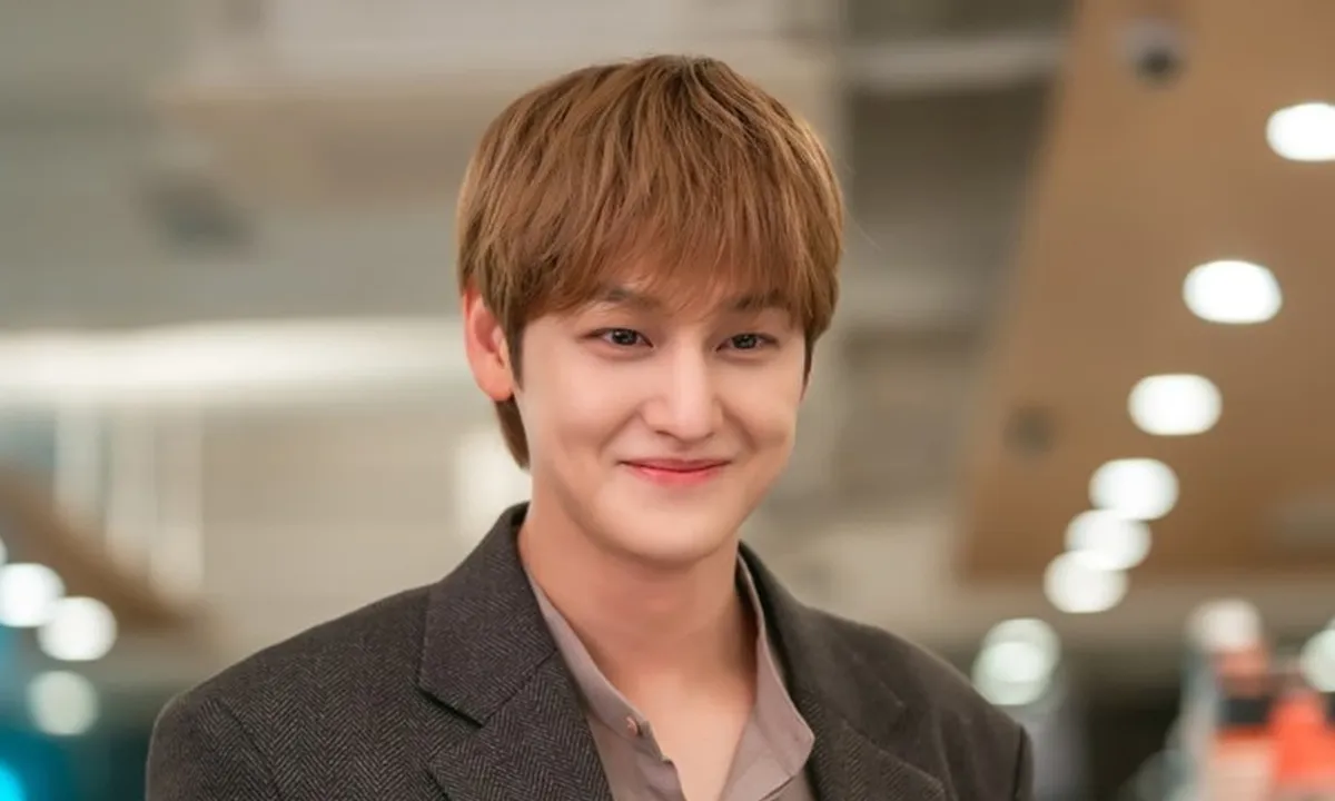 Comeback Romcom, Potret Terbaru Kim Bum di 'SOLD OUT ON YOU'