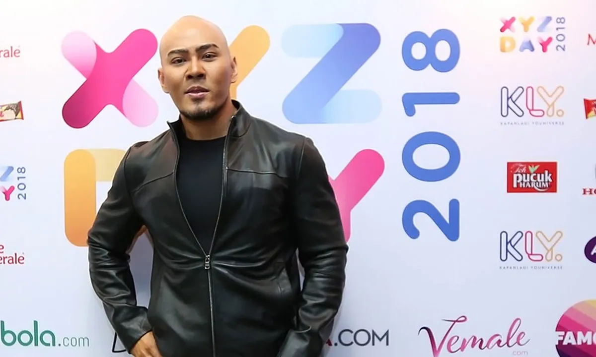 Deddy Corbuizer Berikan Atraksi Magic dan Stand Up Comedy di 'MAGICOM SHOW'