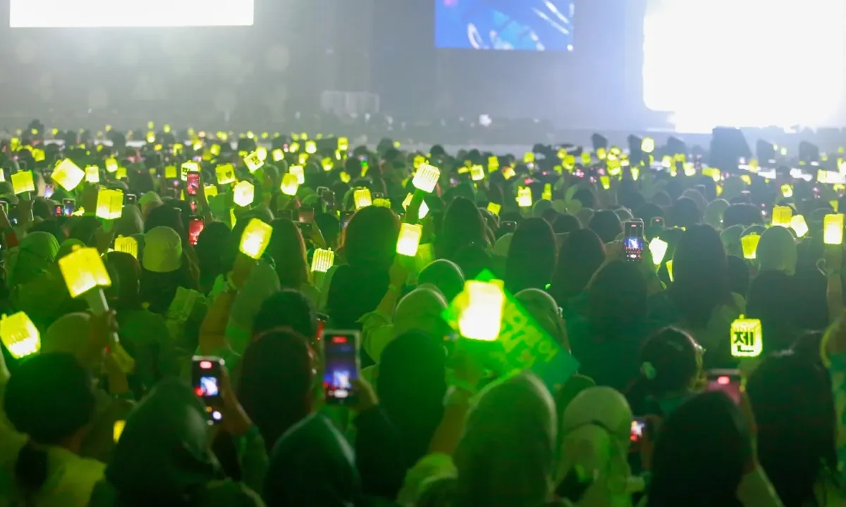 Demi Kehidupan Hedon Fangirling, Seorang Fans Lakukan Penggelapan Dana Rp3,3 Miliar Berakhir Dipenjara