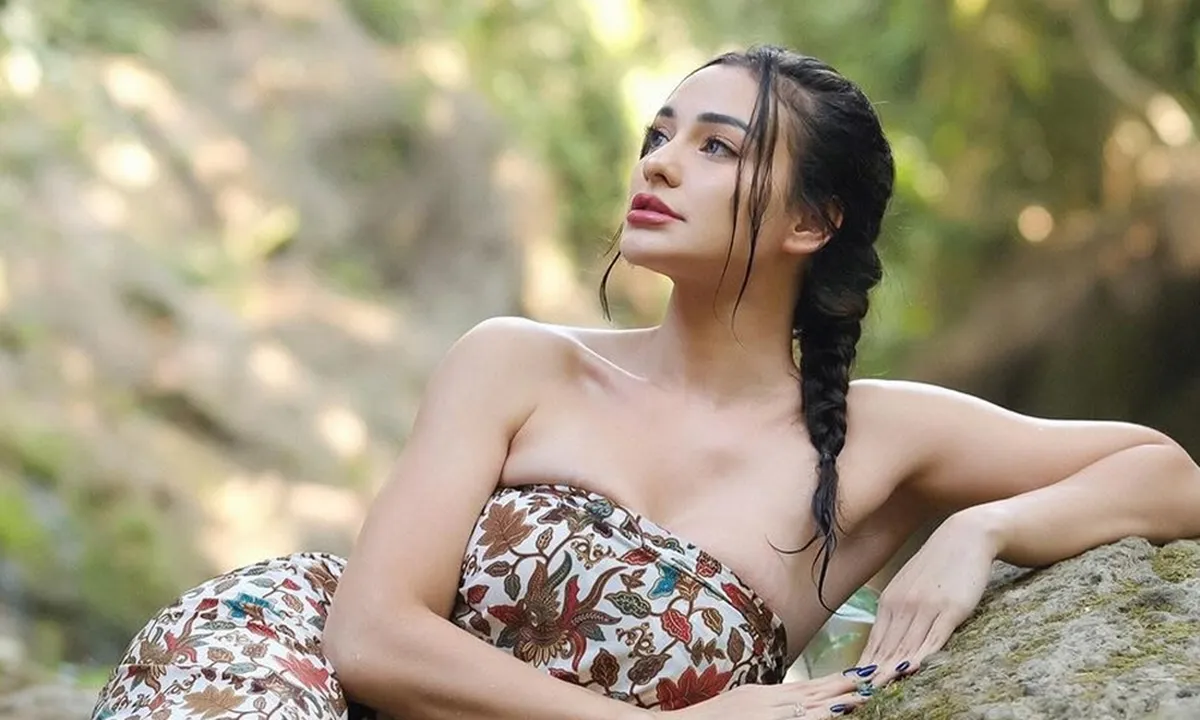 Difitnah Pansos dan Hancurkan SID, Nora Alexandra Istri Jerinx Buka Suara