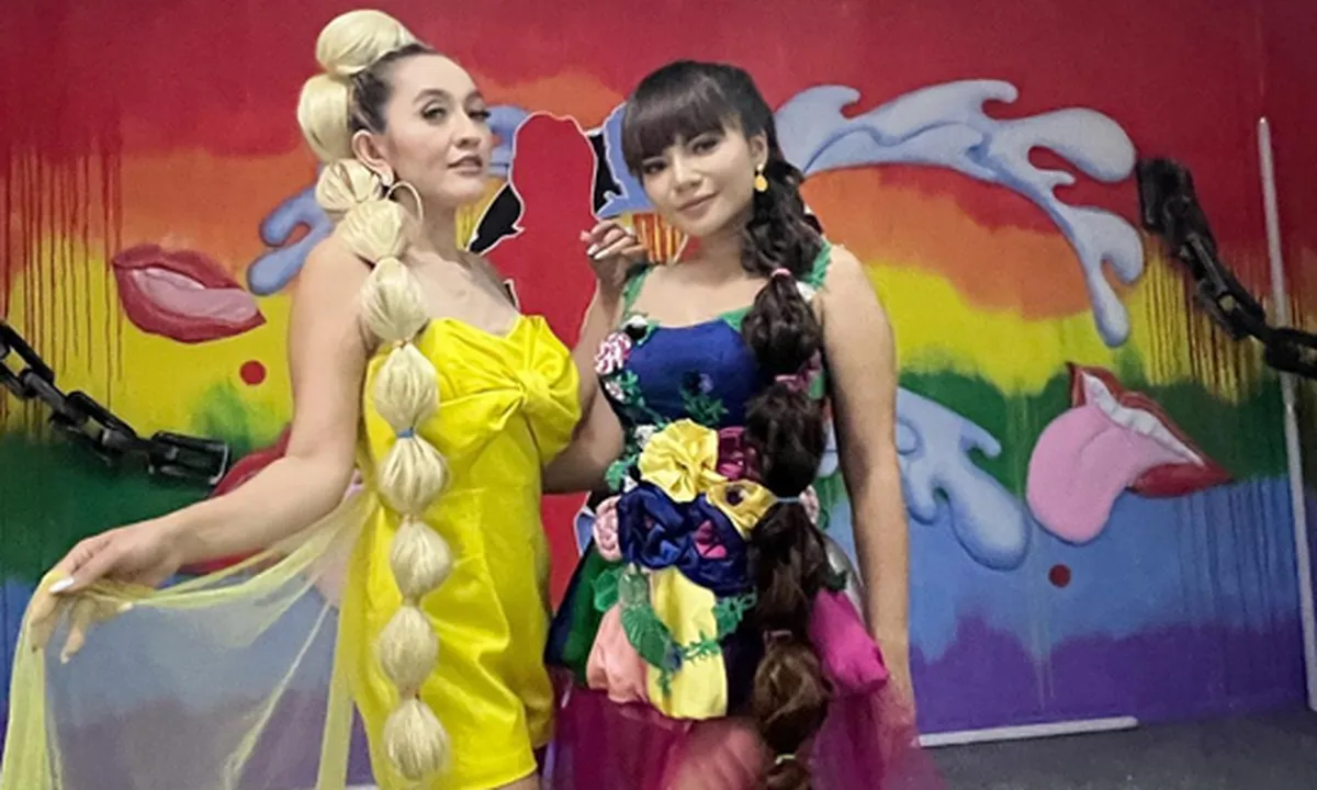 Digandeng Indah Sari, Dinar Candy Rilis Single 'Pintar Main Lidah'