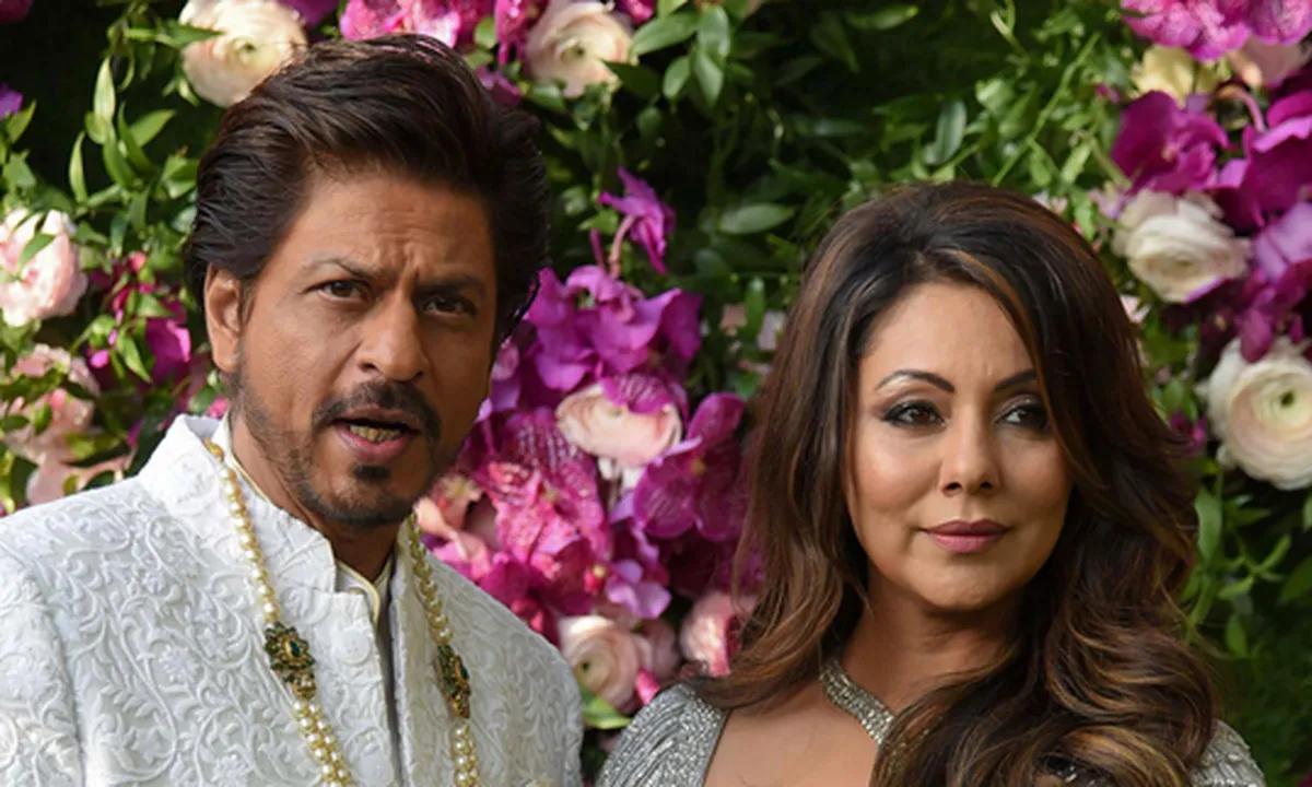 Digosipkan Biseksual, Shahrukh Khan Buka Suara