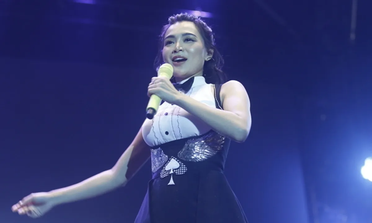 Dikritik Netizen Sebagai Artis Tanpa Prestasi, Wika Salim Angkat Bicara