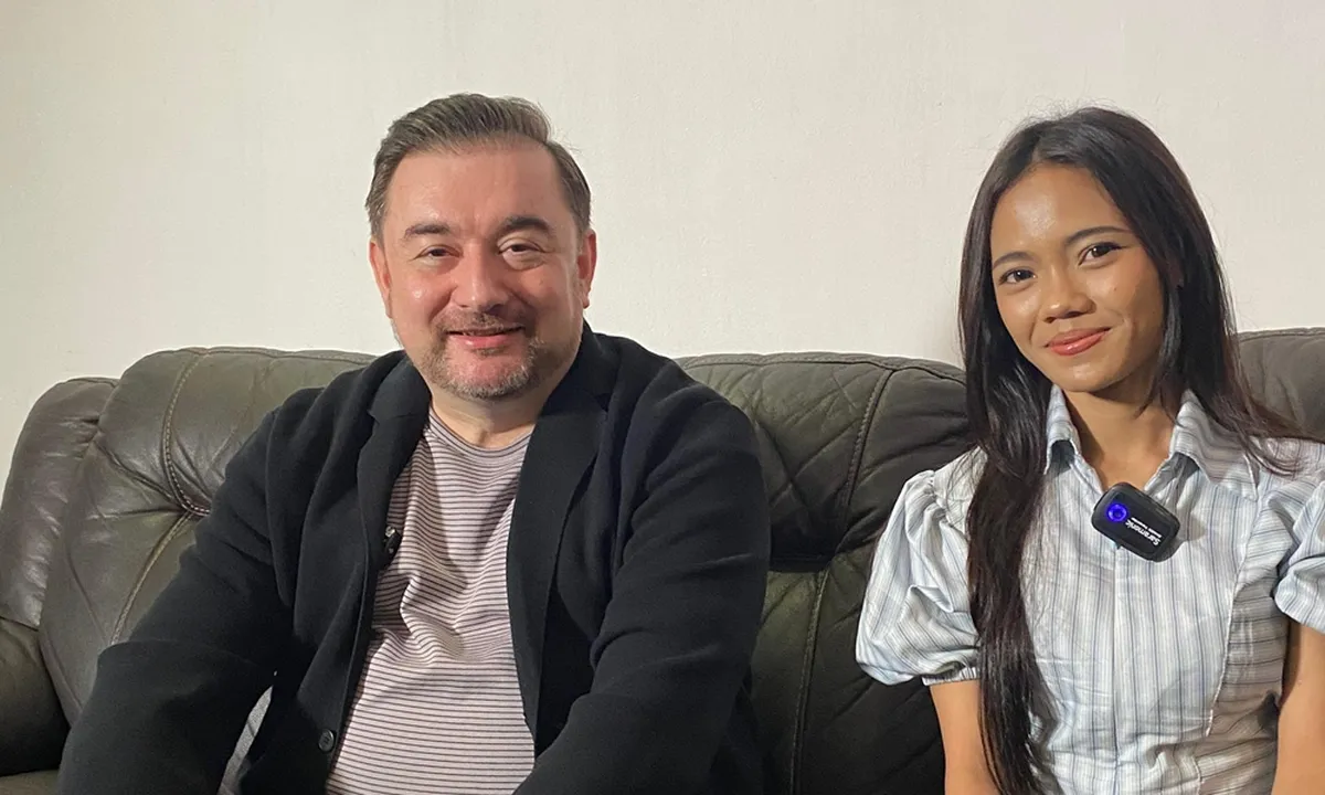 Disebut Mirip Kate Moss, Maya Moss Debut Lewat 'Mengapa Ku Rasa Begini'