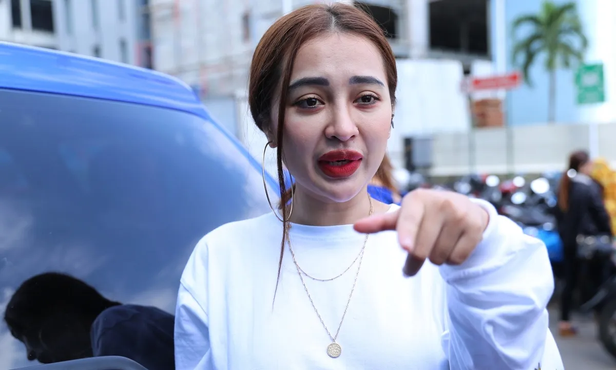 Ditanya Seputar Keaslian Payudaranya Oleh Netizen, Cupi Cupita Ngambek