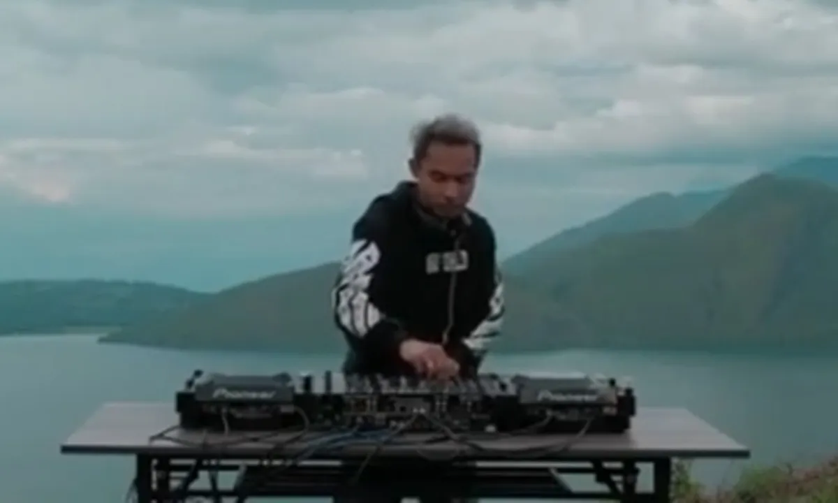 DJ Cliffrs Kenalkan Pariwisata Sumatera Utara Lewat Musik