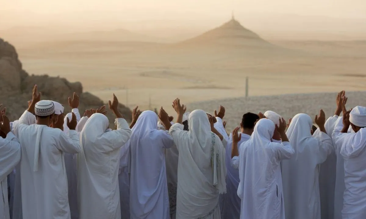Doa Hari Arafah Lengkap Beserta Teks Arab, Latin, Artinya, dan Keutamaannya