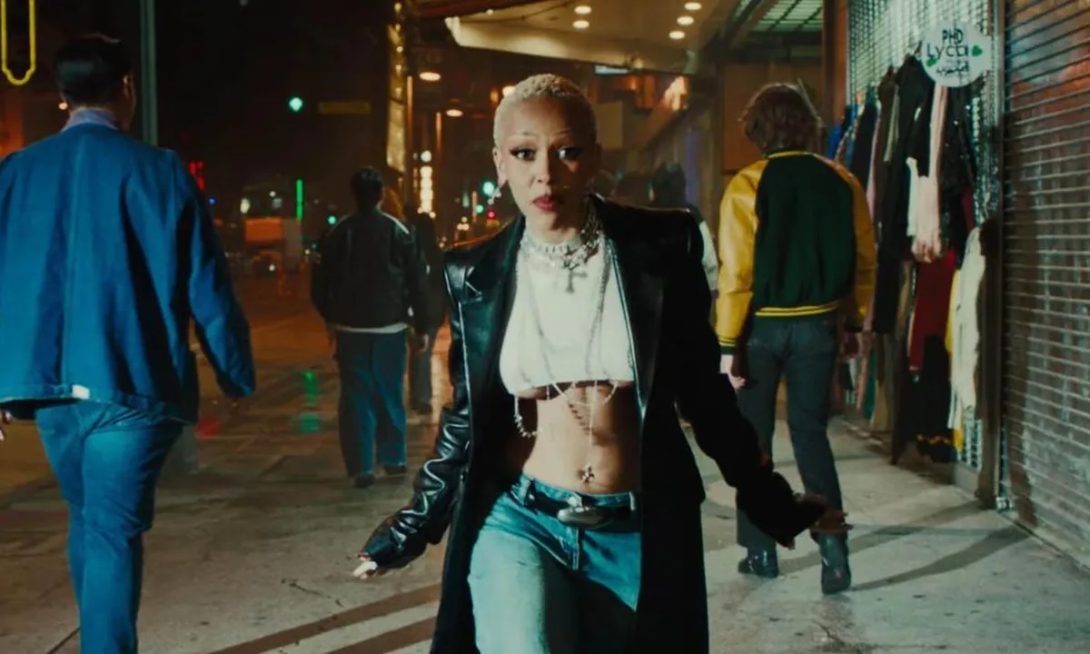 Doja Cat Rilis 'DEMONS', MV Horor yang Membuat Netizen Merinding