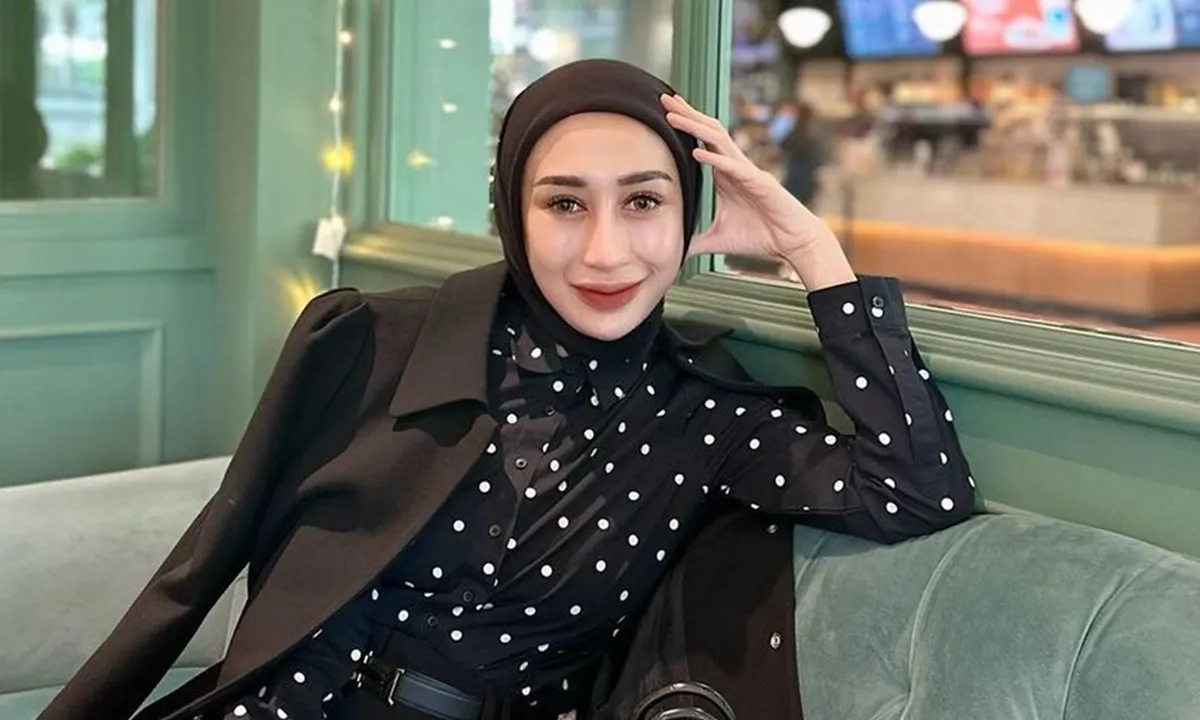 Dokter Reza Gladys Ingatkan Pentingnya Pakai Moisturizer dan Sunscreen