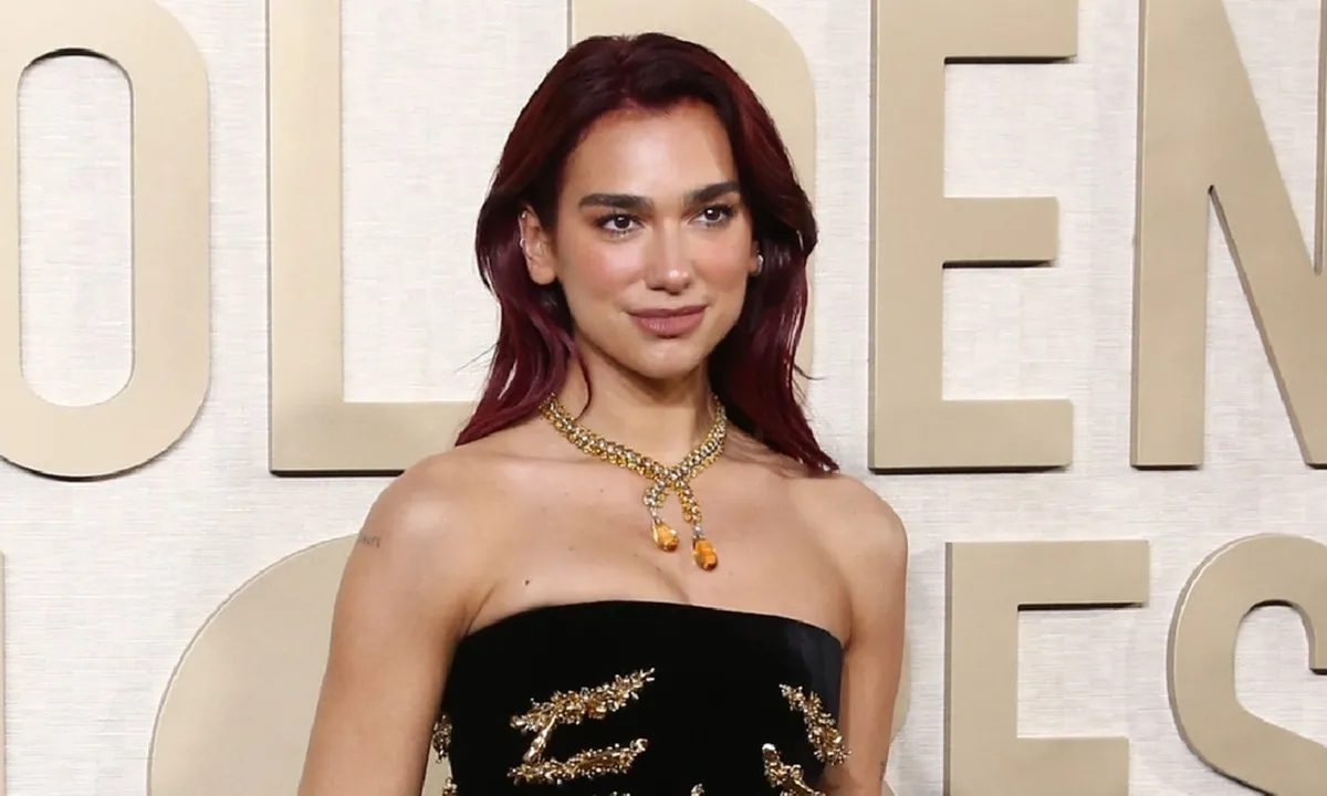 Dua Lipa Batal Tampil di Jakarta