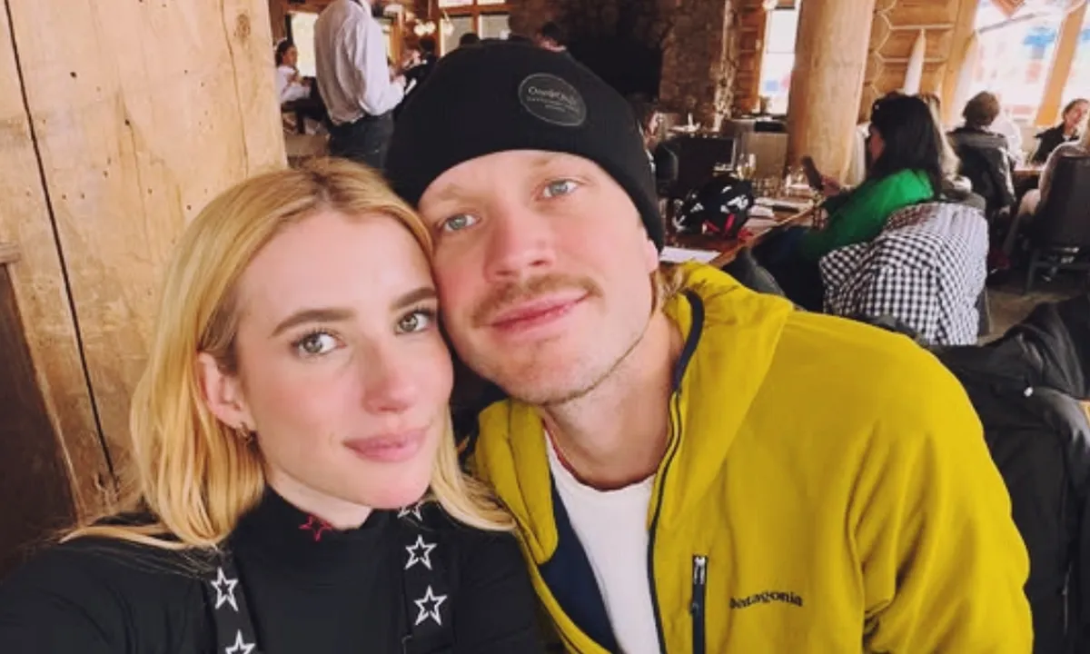 Emma Roberts Resmi Menikah dengan Cody John, Kisah Cinta Empat Tahun Berakhir Bahagia