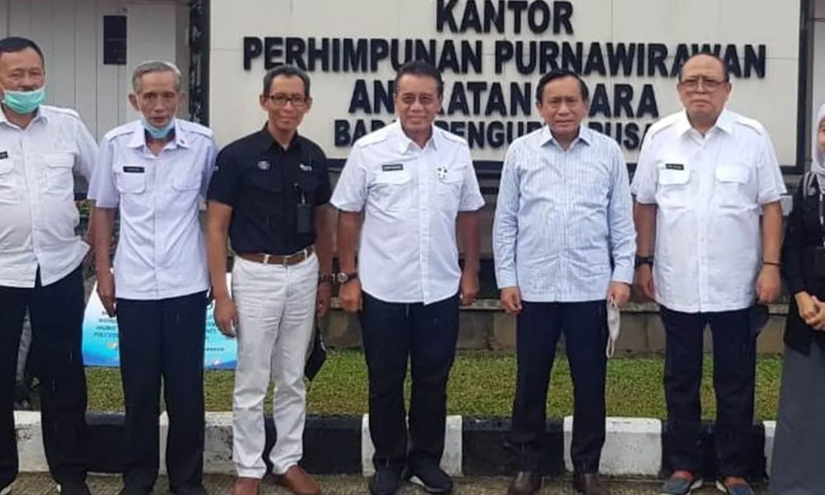 EMTEK Peduli Corona Kembali Beri Bantuan Untuk Perhimpunan Purnawirawan Angkatan Udara