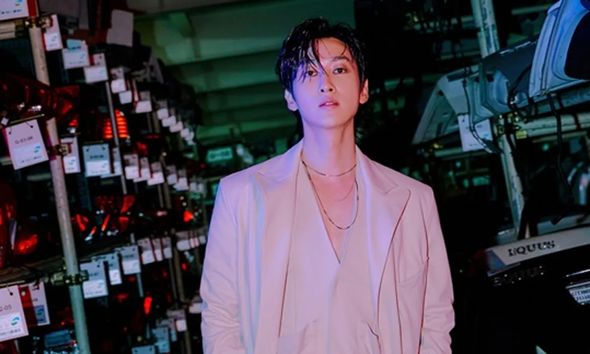 Eunhyuk Super Junior Tampilkan Kesan Modern dalam Teaser Image 'Bad Blood'