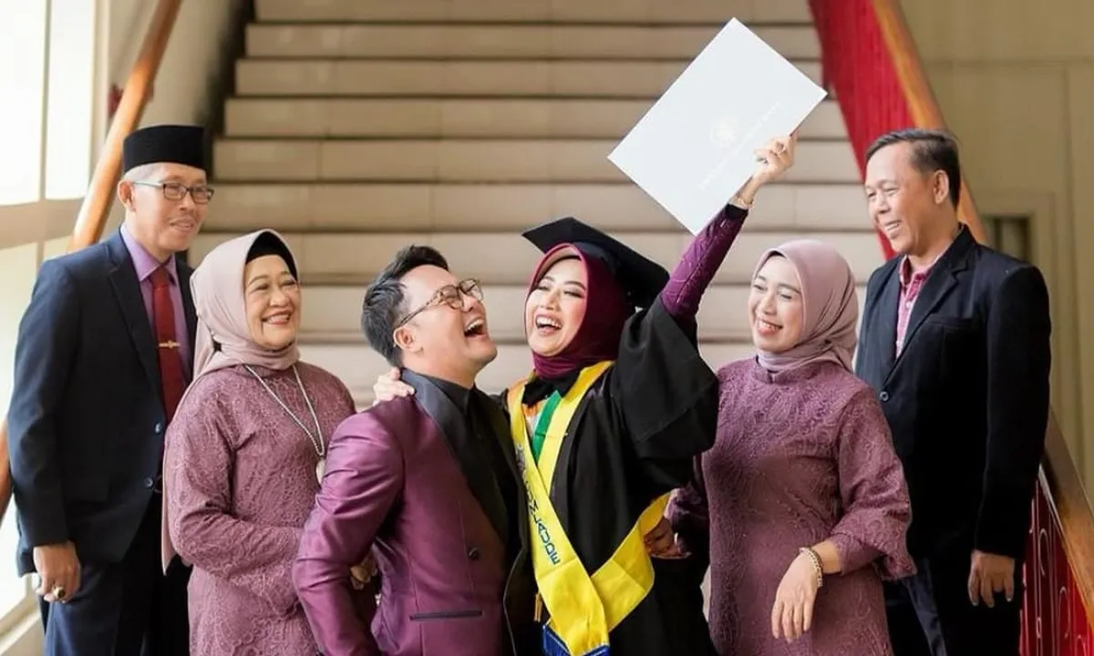 Fakta Menarik Hemas Nura Istri Danang Pradana, sang Ayah Punya Jabatan Mentereng