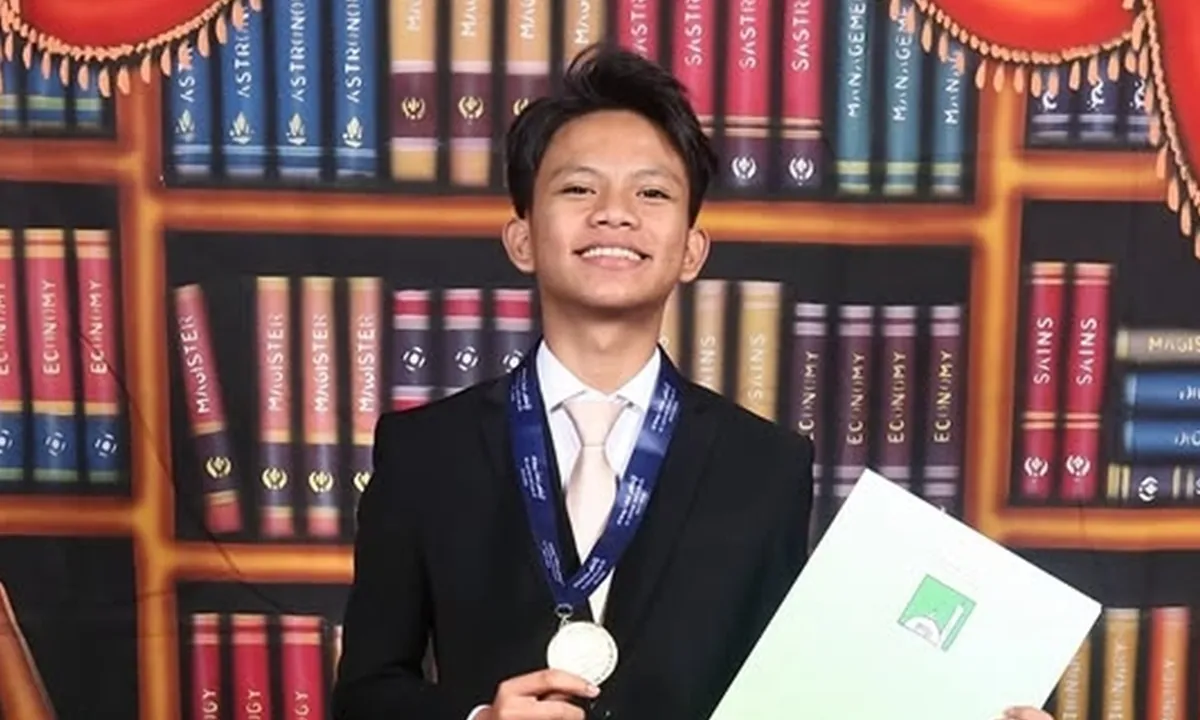 Farel Prayoga Lulus SMP, Wisuda Ditemani Keluarga Manajer