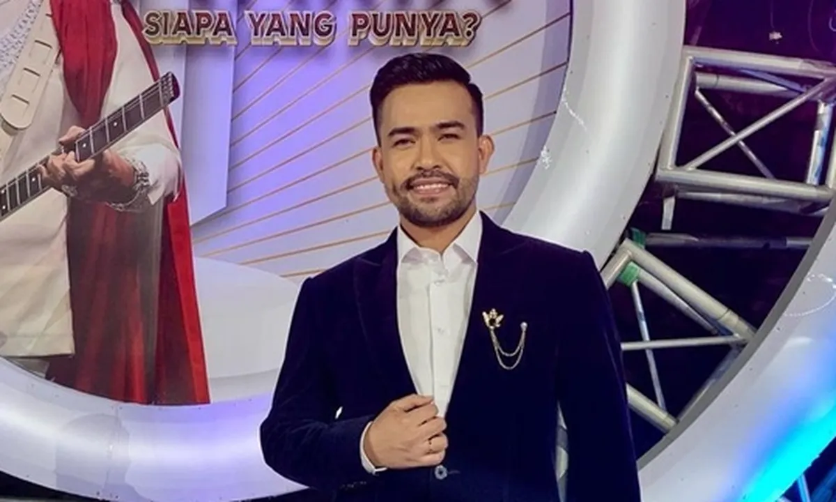 Fildan DA Nyanyi Lagu Indonesia Raya di Acara Anugerah KPI 2021