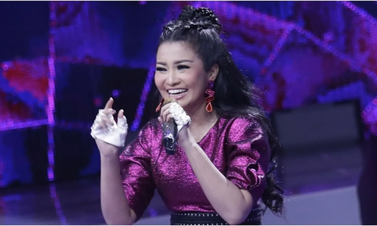 Fitri Carlina Melawak di Konser Luar Biasa Dangdut Comedy