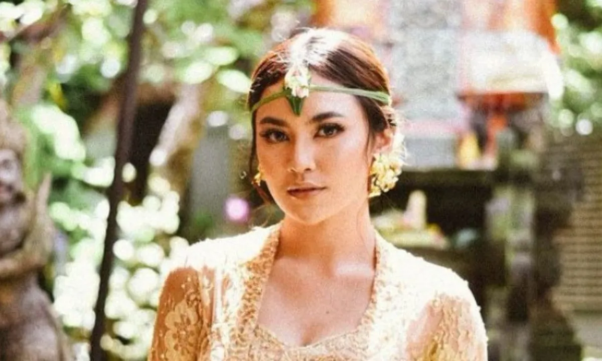 Foto-foto dan Makna Filosofis Adat Bali