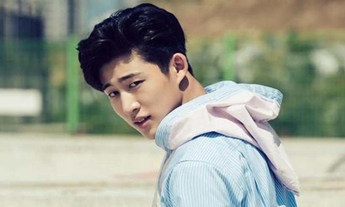 Foto Hanbin (B.I) eks iKON Dihapus Dari Website Resmi YG Entertainment