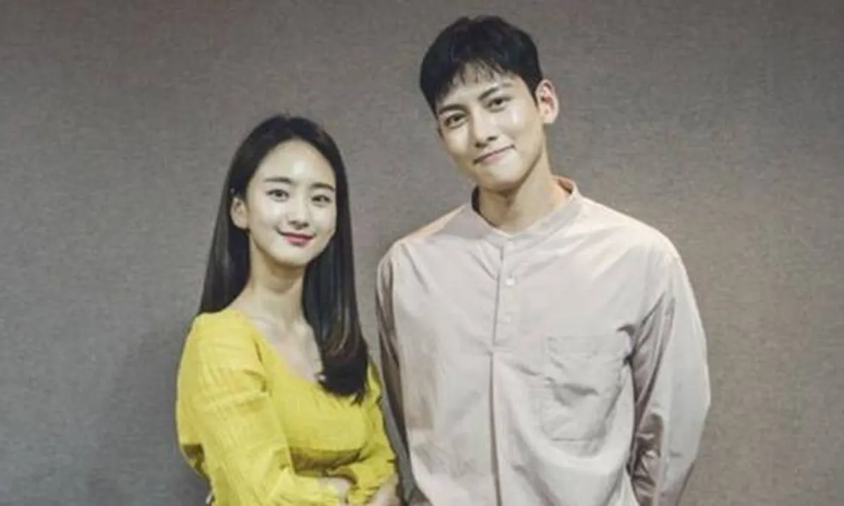 Foto Perdana Ji Chang Wook dan Won Jin Ah di Drama 'Melting Me Softly'