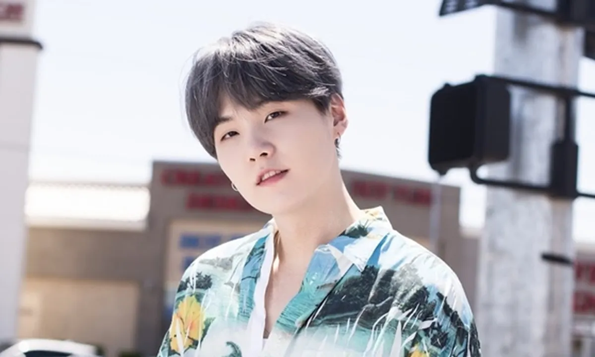 Garap Proyek Rahasia, Suga BTS dan Logic Sukses Bikin Penasaran