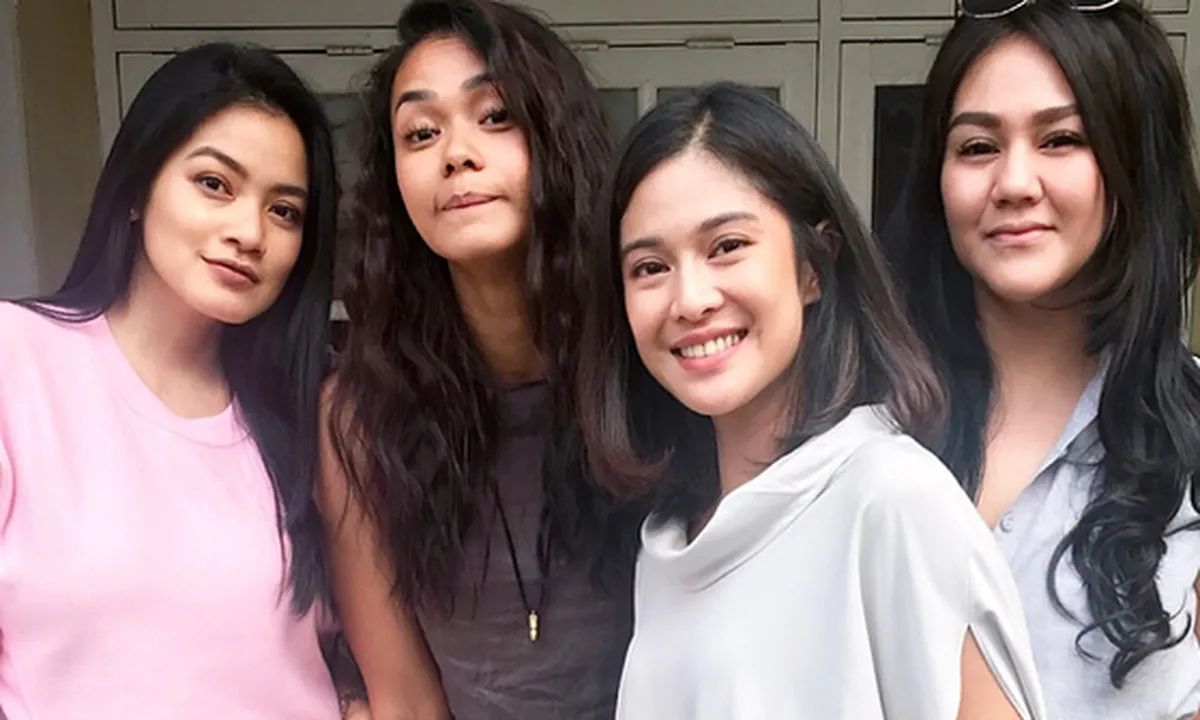 Geng Cinta Is Back! Reuni Saat Reading 'MILLY & MAMET'