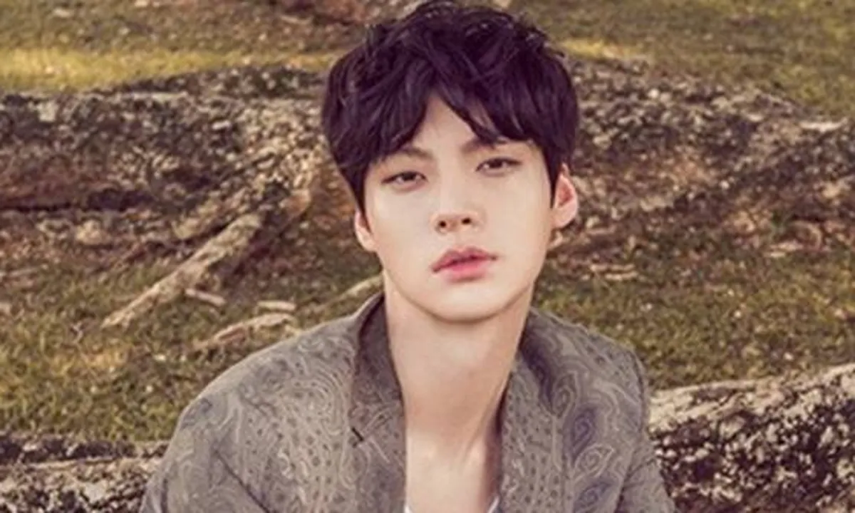 'GIORDANO' Hapus Ahn Jae Hyun Sebagai Model, Gara-Gara Perceraian?