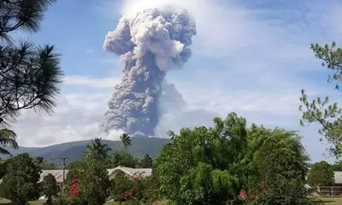 Gunung Soputan di Sulawesi Utara Meletus, Indonesia Hadapi Bencana Beruntun