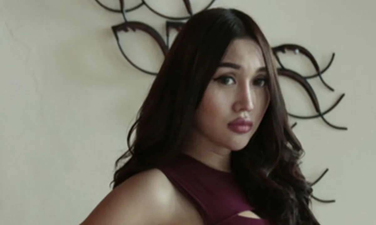 Habis Labrak Deddy Corbuzier, Lucinta Luna Langsung Nangis di Pelukan Sang Pacar