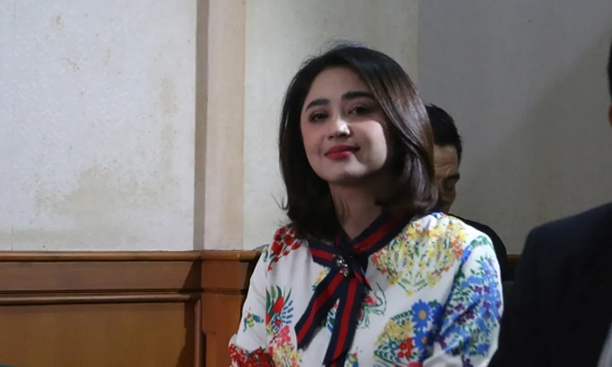Hakim Kabulkan Talak Cerai Angga Wijaya, Dewi Persik Sah Kembali Menjanda