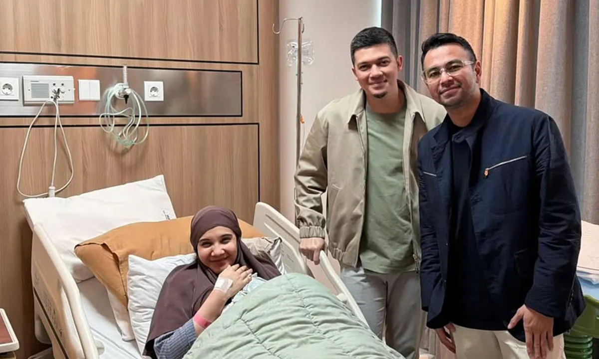 Hangatnya Persahabatan Raffi dan Irwansyah di Tengah Kabar Bahagia Kelahiran Buah Hati