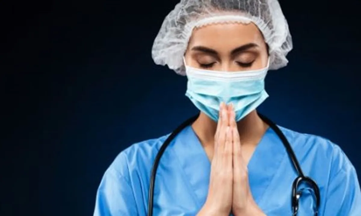 Hari Kesehatan Dunia, Ini 5 Kisah Tenaga Medis Lawan Virus Corona Covid-19