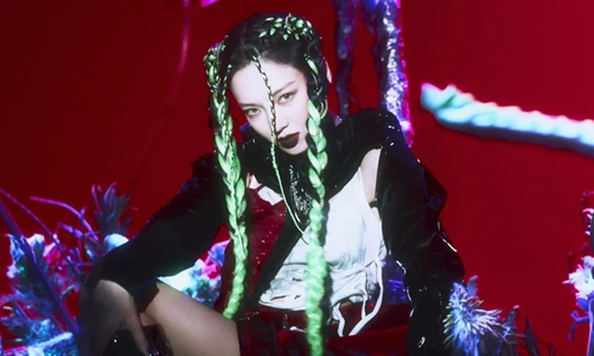 HYO Tampilkan Lagu Dance EDM yang Kuat Lewat Mini-album Pertama 'DEEP'