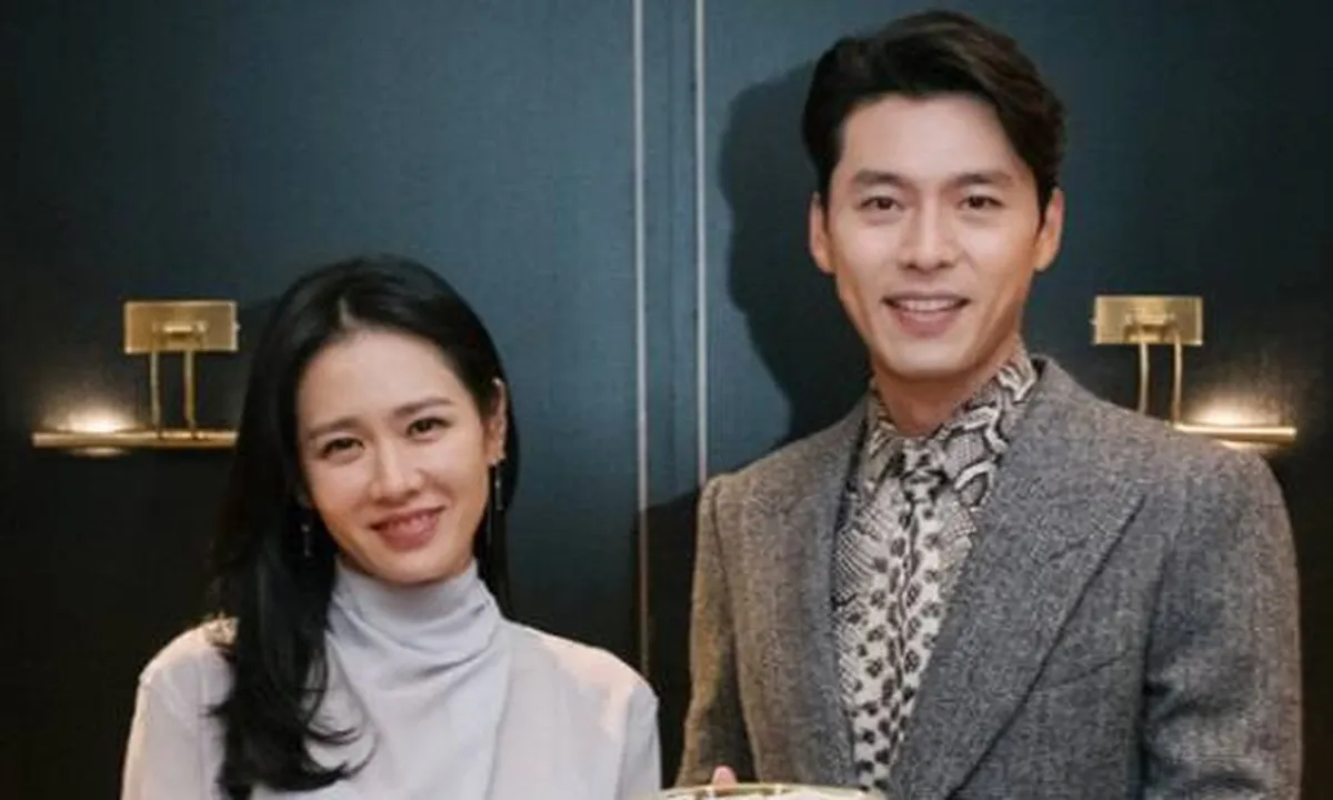 Hyun Bin Akui Ingin Menghirup Udara yang Sama dengan Son Ye Jin
