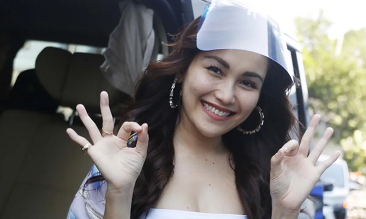 Umi Kalsum Bongkar Calon Suami Ayu Ting Ting, Seorang Bule Ganteng yang Single?